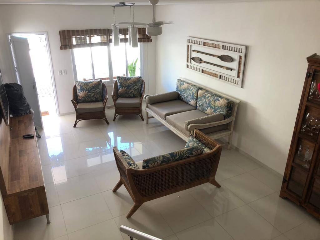 #227 - Casa para Venda em São Sebastião - SP