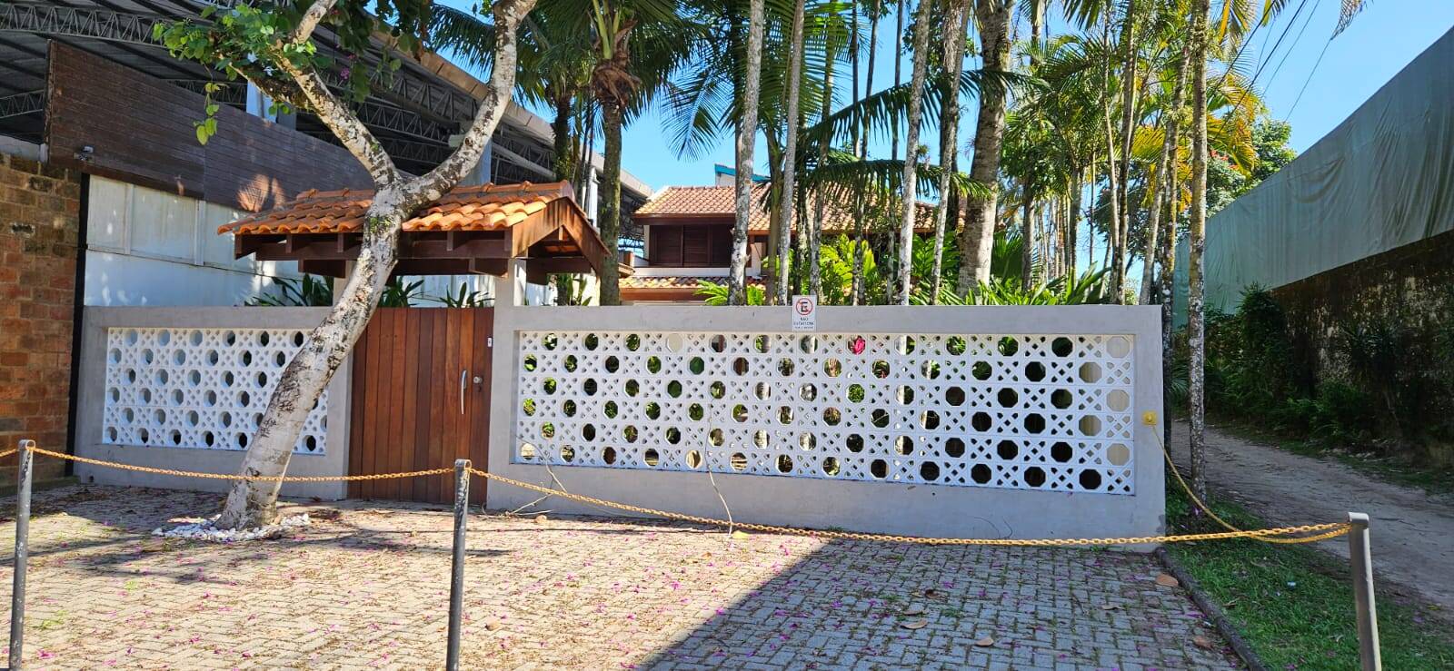 #246 - Casa para Venda em São Sebastião - SP