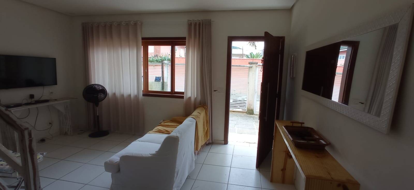 #252 - Casa para Venda em São Sebastião - SP