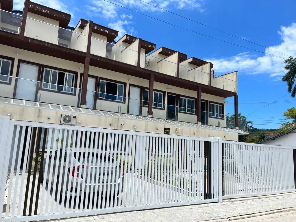 #244 - Casa para Venda em São Sebastião - SP