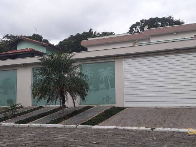 Casa para Venda em São Sebastião - 2