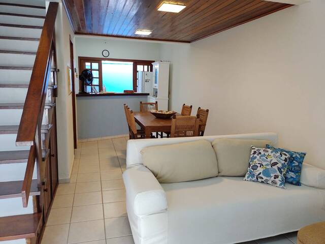 Casa para Venda em São Sebastião - 2