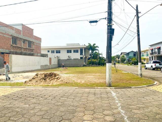 Área para Venda em Bertioga - 5